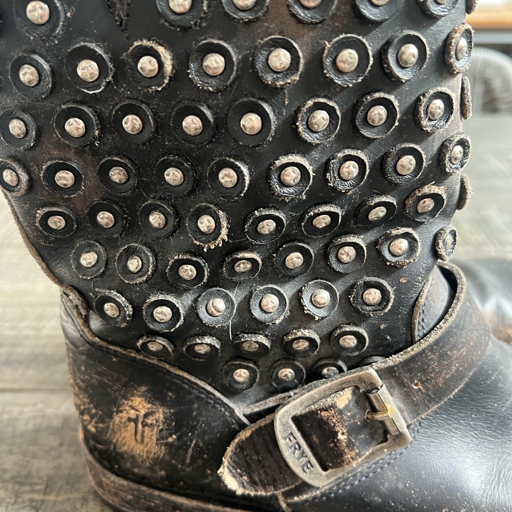 Frye Black Leather Boots with Silver Studs distressed some all over wear size 8 - Picture 6 of 16